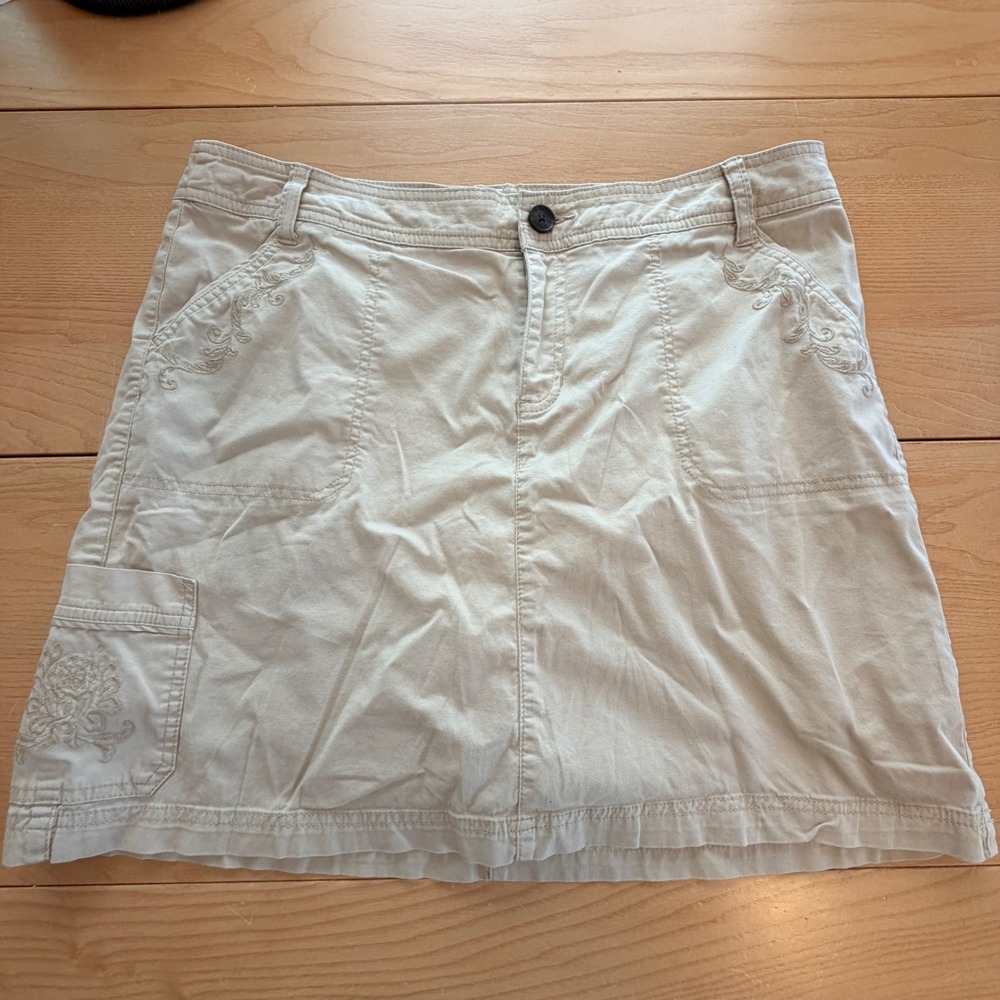 Croft Barrow Embroidered Skort Womens 18 Khaki Stretch Casual Coastal Grandma